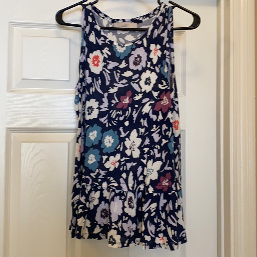 Loft sleeveless floral top. Size small.